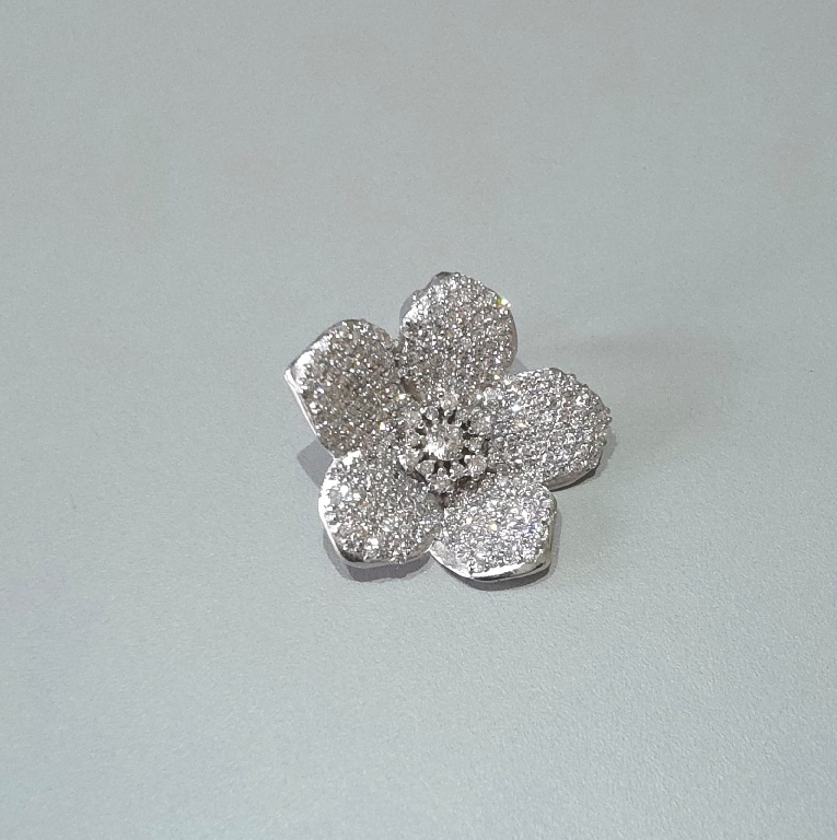 PINGENTE FLOR OURO BRANCO E BRILHANTES-0